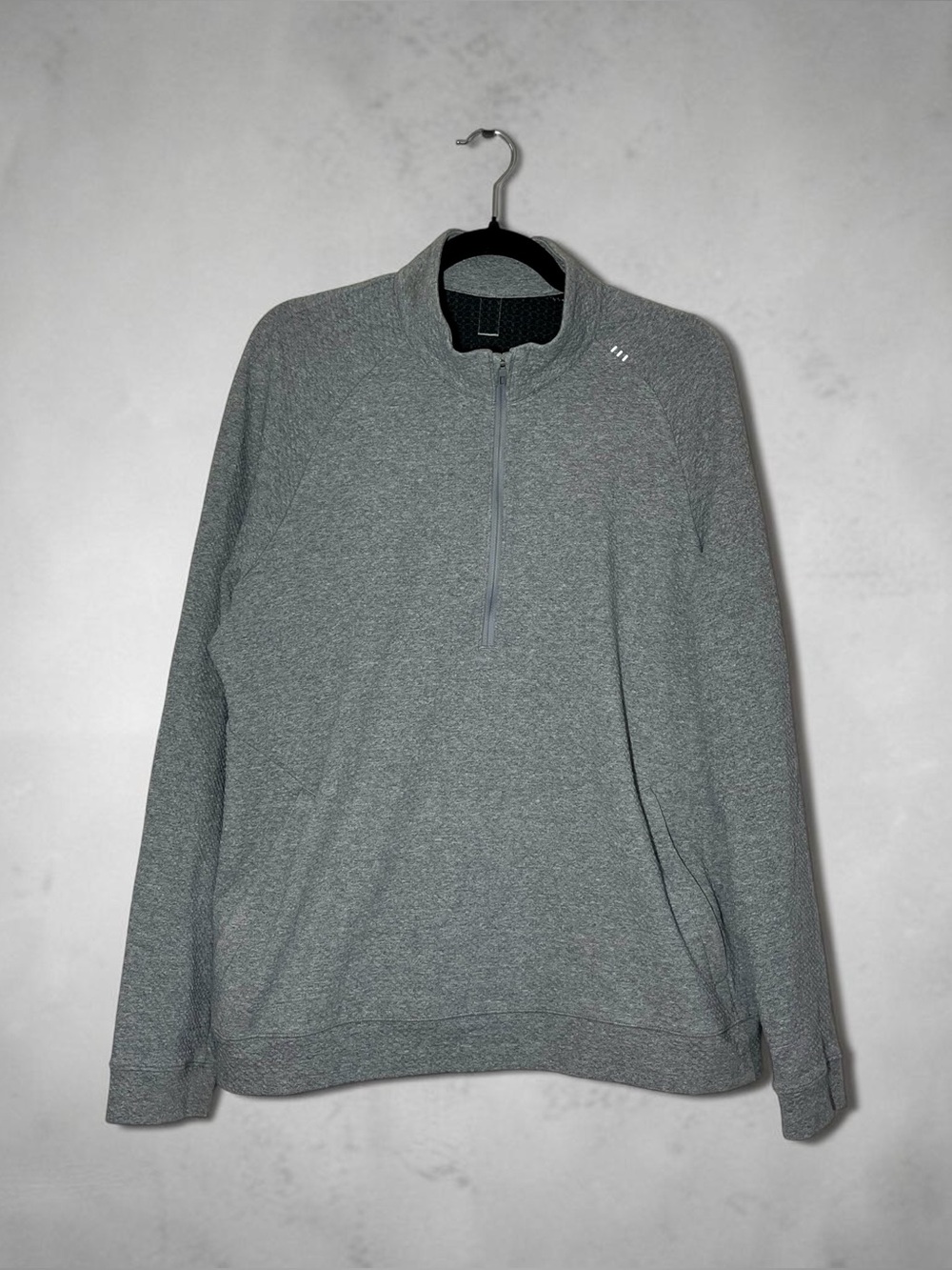 Lululemon Surge Warm T-Shirt Mens L Gray 1/2 Zip Long Sleeve Stretch Logo Pocket